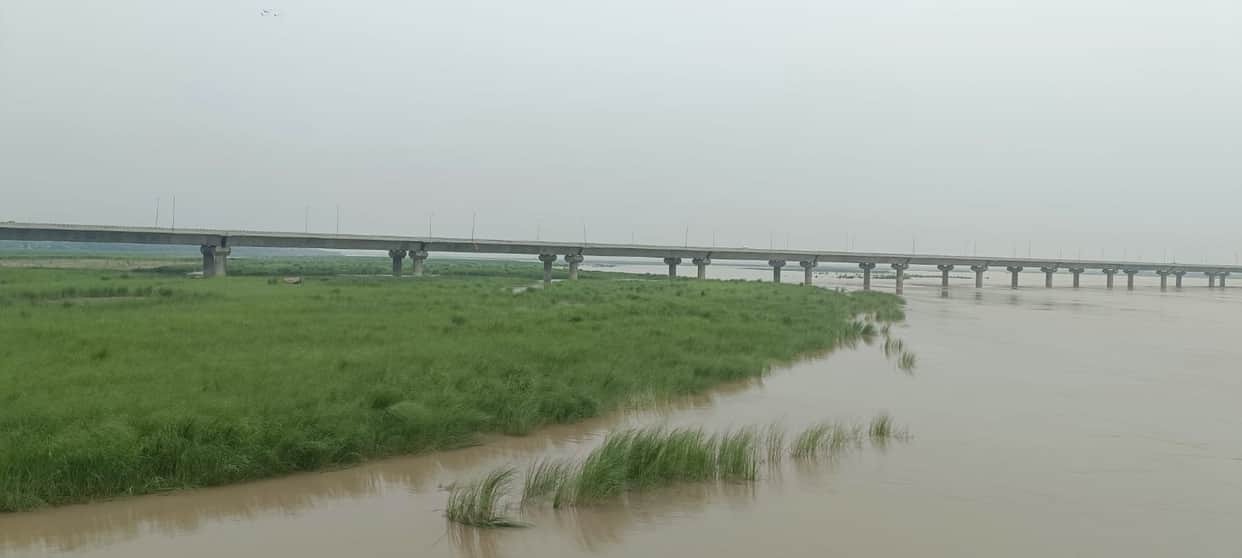 The water level of the Saryu dropped by 21 cm after a week
