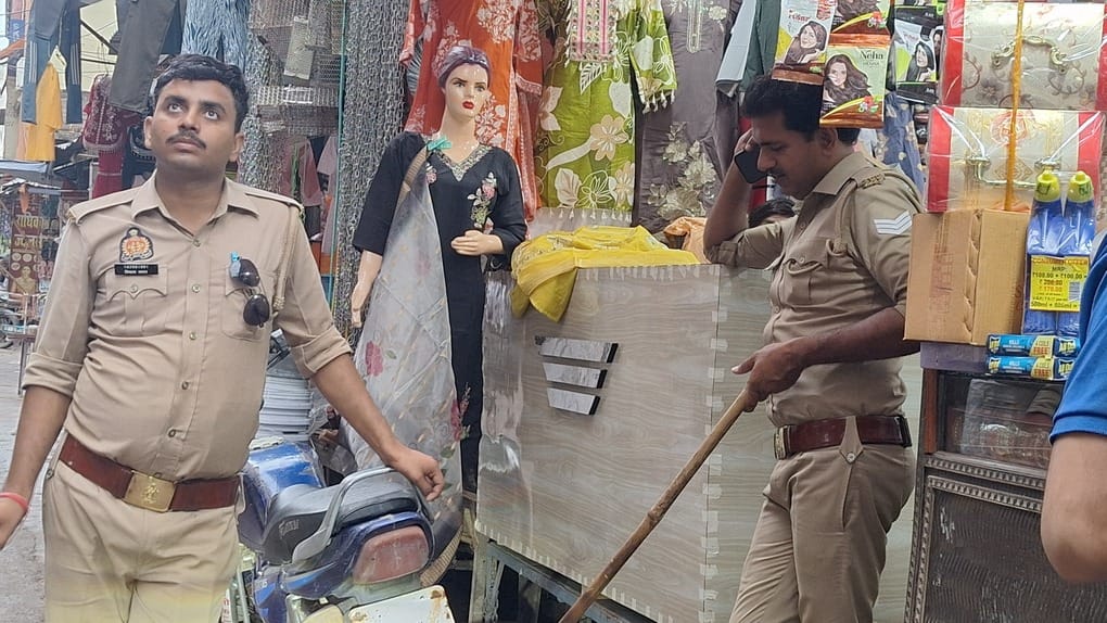 Congress members could not hold a candle march due to strict police action.