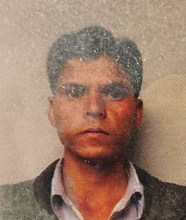 Youth dies after falling from train while travelling to Delhi.