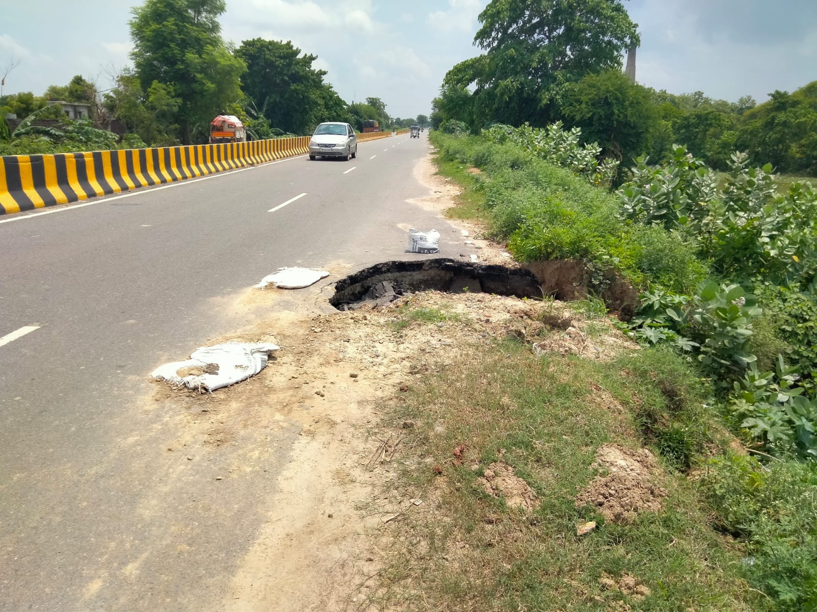 The hazardous Bhinga-Bahraich route
