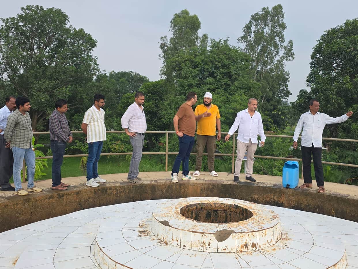 Congress claims during inspection of filter plant that water purification is falling below capacity and there