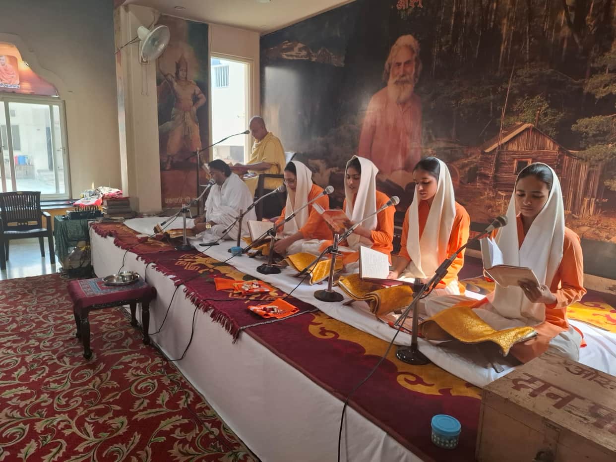 Four-day Yajurveda Parayan Yajna begins on Guru Purnima.