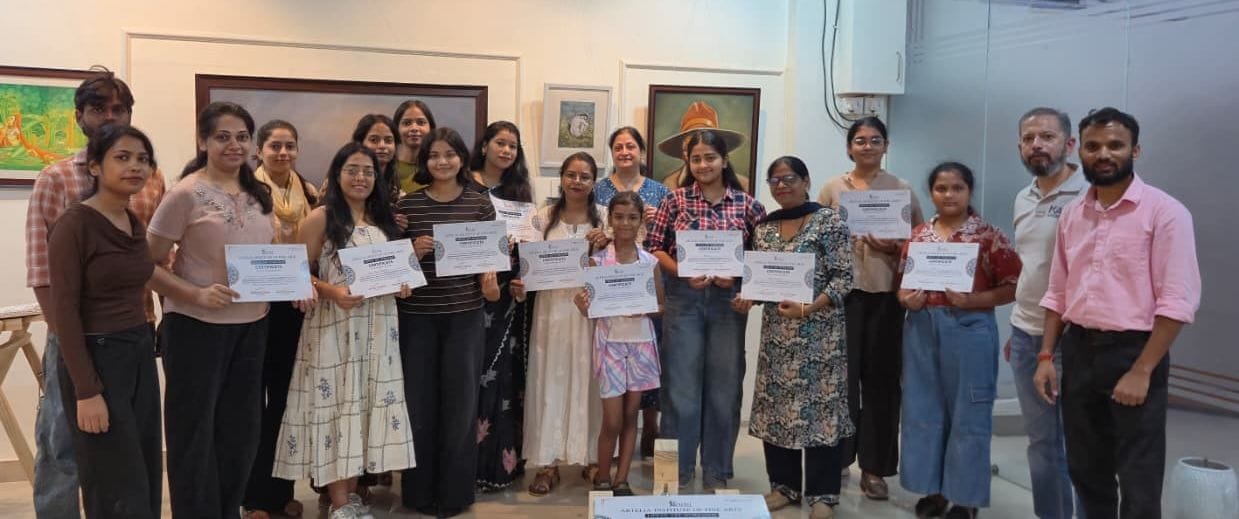 Youth get acquainted with the nuances of traditional Lippan art.