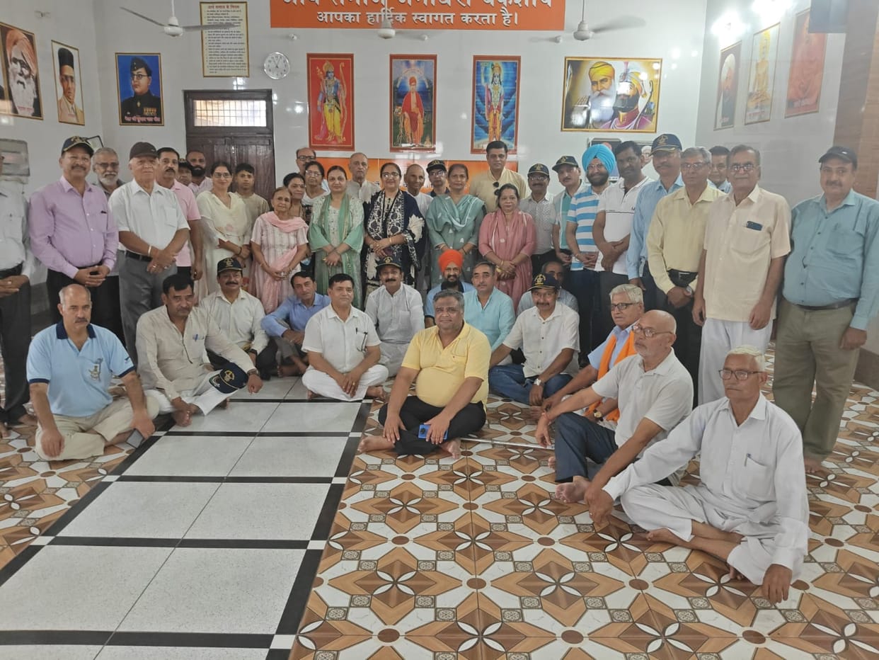 Paid tribute to the martyrs of Kargil