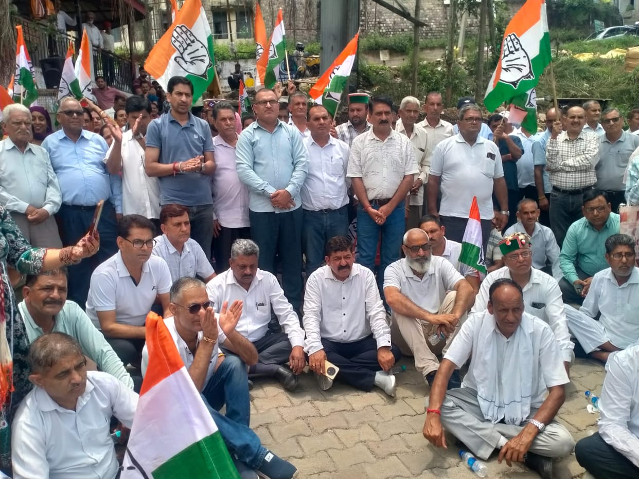 Congress holds 'Aakrosh Rally' in Bhoranj; MLA Suresh raises issues of public interest.