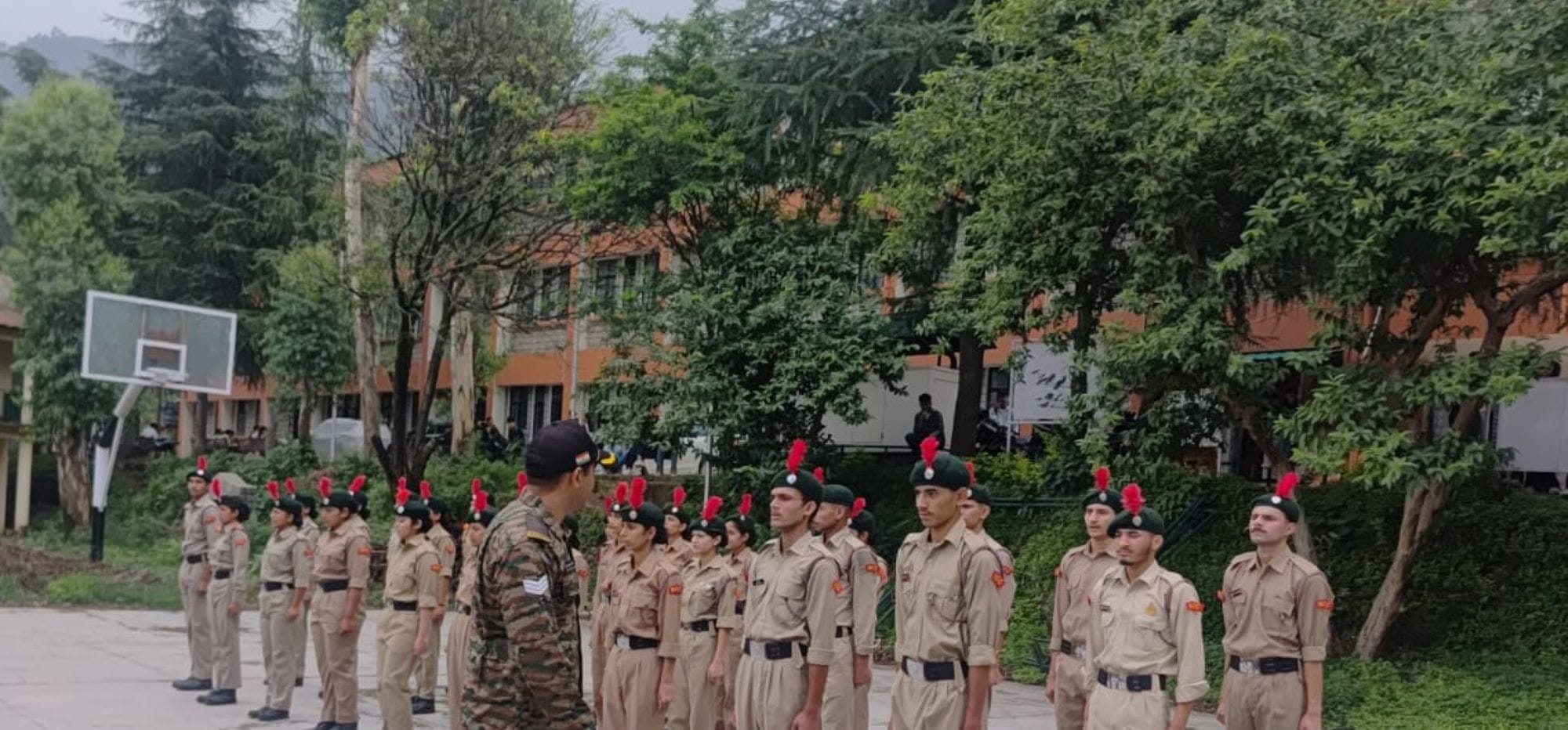 चंबा के चुवाड़ी कॉलेज में एनसीसी भर्ती प्रक्रिया के दौरान केडेट।संवाद
