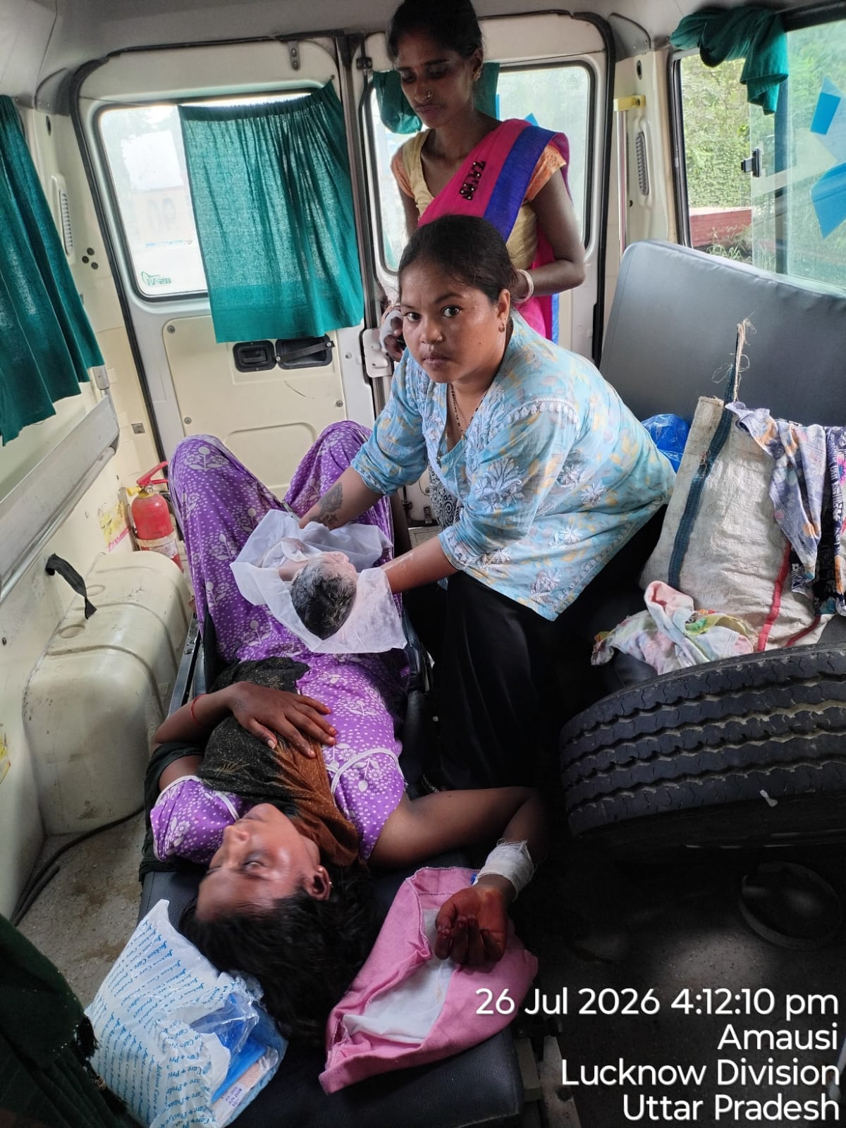 '102' ambulance proves to be a lifesaver in high-risk pregnancy case.