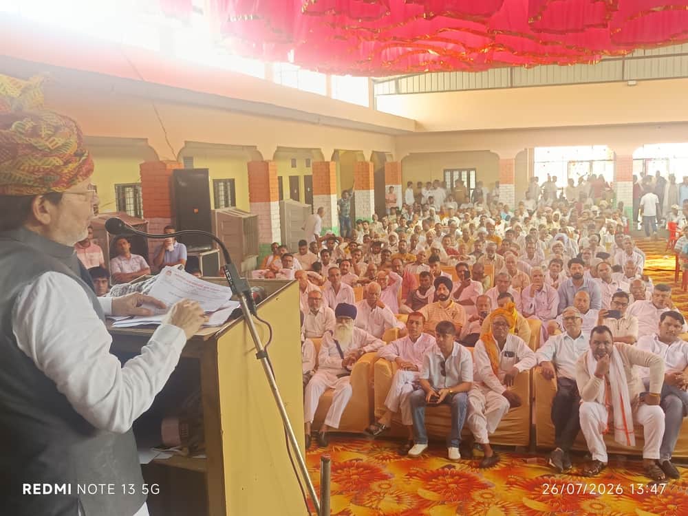 फोटो 01 : महम में समारोह को संबोधित करते मंत्री डाॅ. अरविंद शर्मा। संवाद