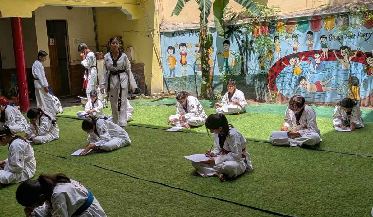 Mainpuri News: बेल्ट प्रमोशन टेस्ट में 55 ताइक्वांडो खिलाड़ी सफल