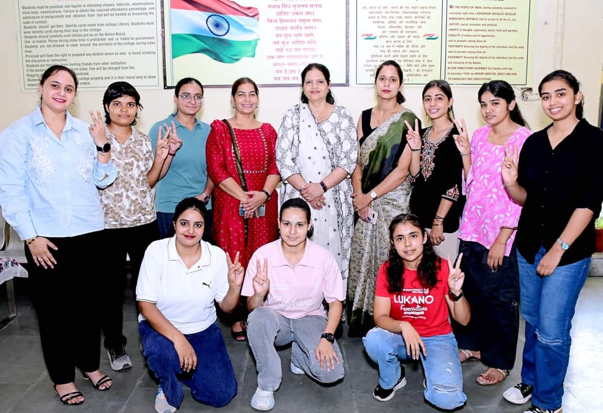 Khushi secured second position in the university in B.Sc. Sports.