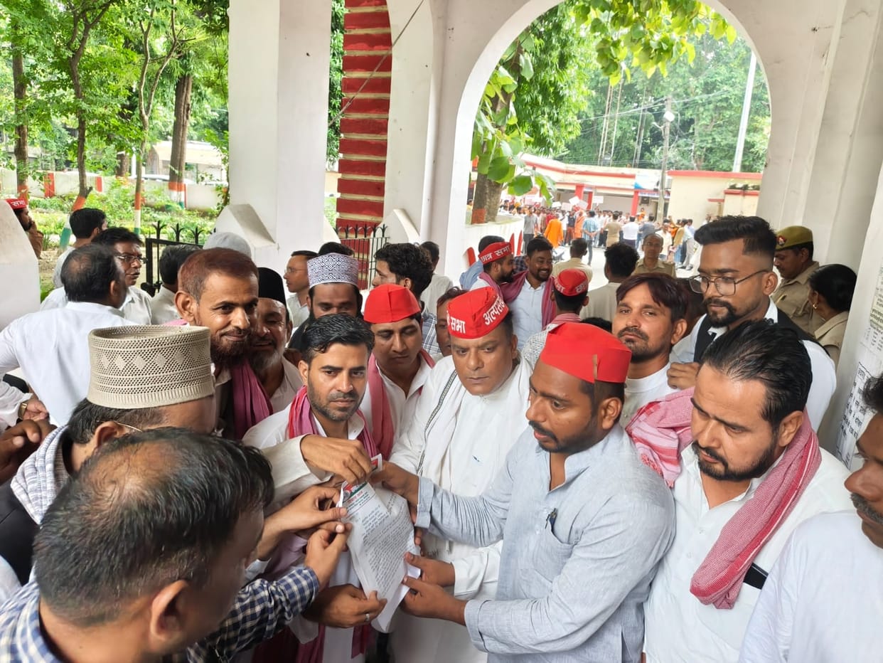 Demand to halt the demolition of 38 buildings at Jauhar University.