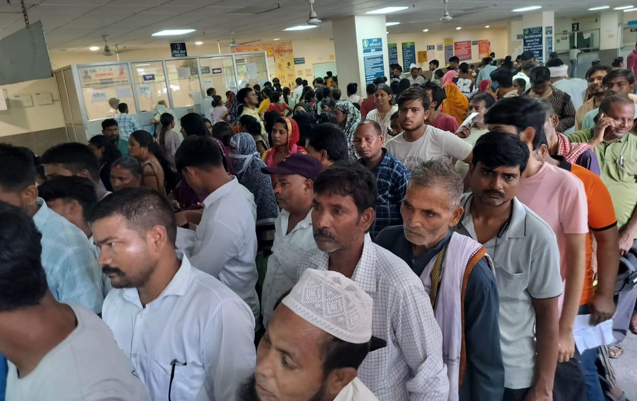 Patients distressed by long queues and wait times