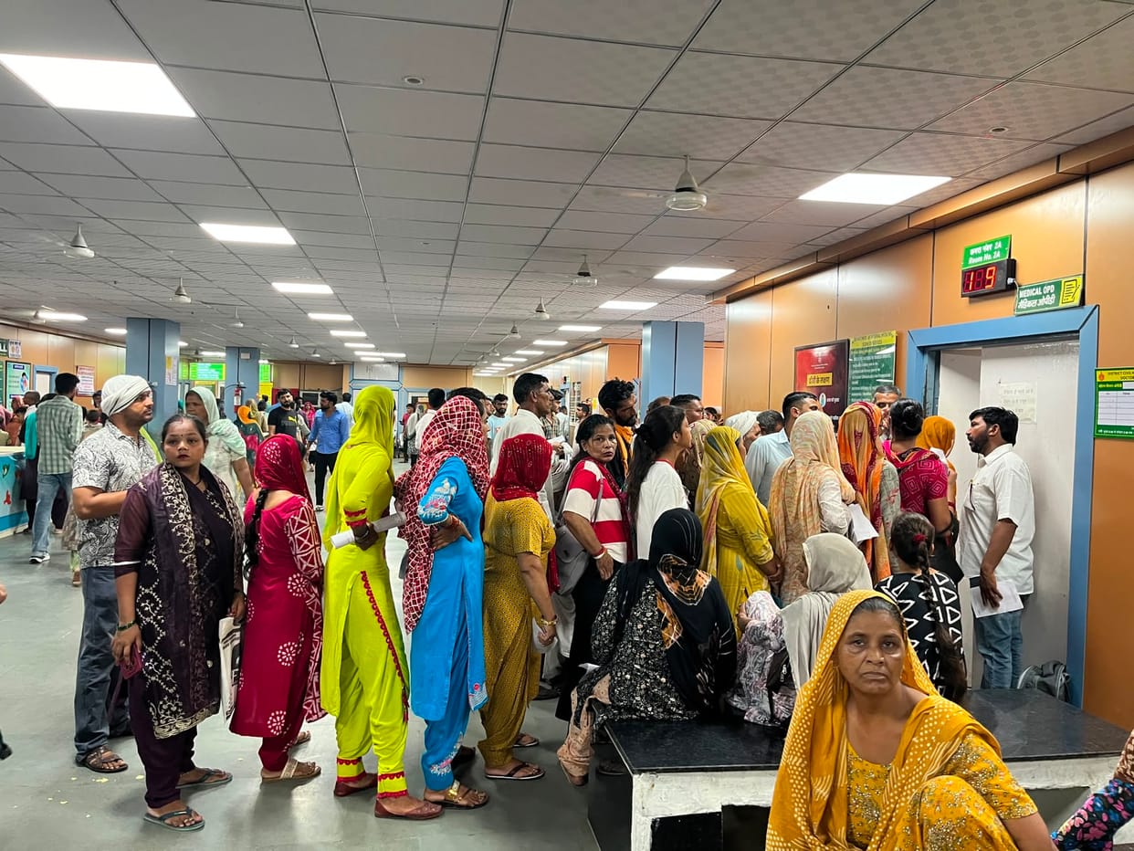 Shortage of facilities at the Civil Hospital; hours-long wait for treatment in the heat.