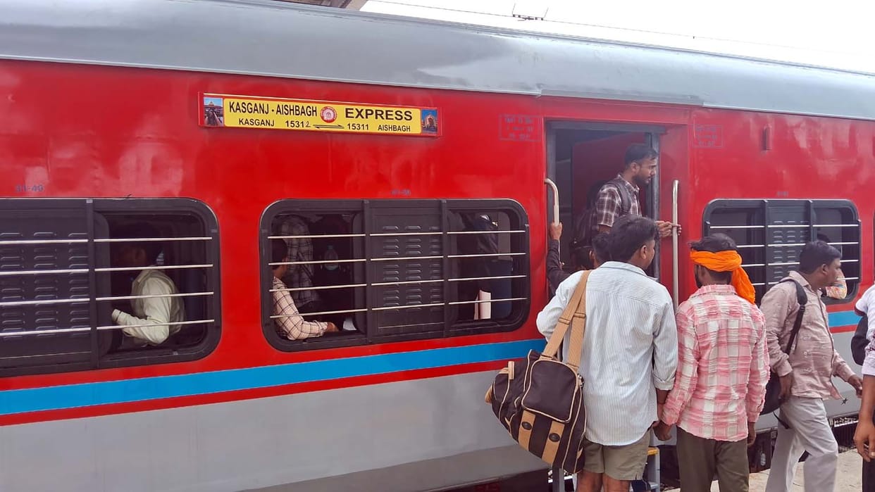 Intercity reached Mailani six minutes early, 400 tickets sold on the first day