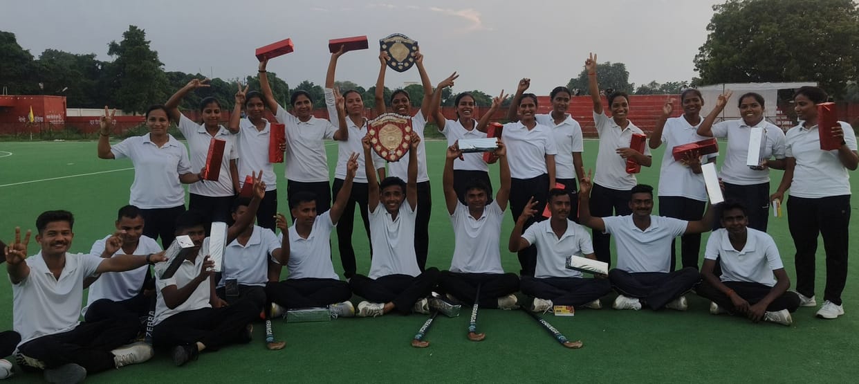 Lucknow team won the hockey competition