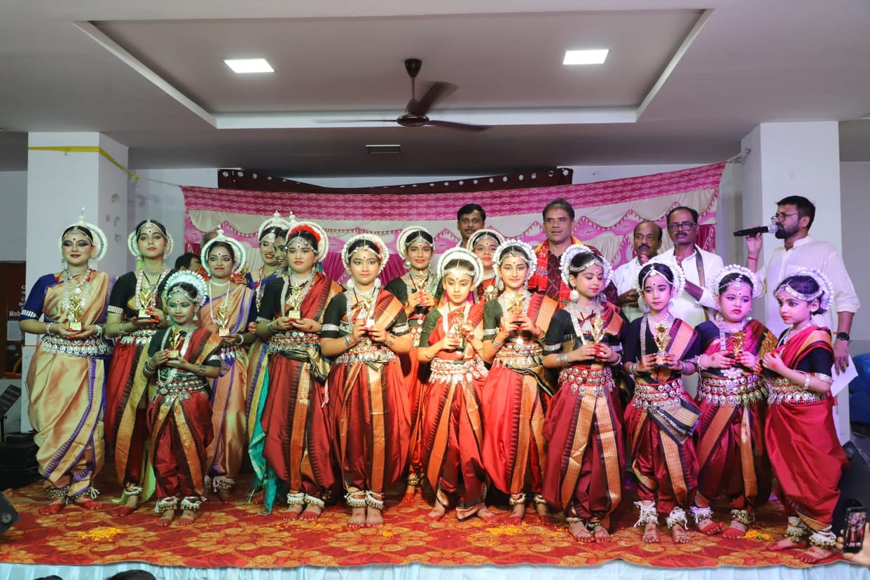 agannath Yatra concludes with Niladri Bije.