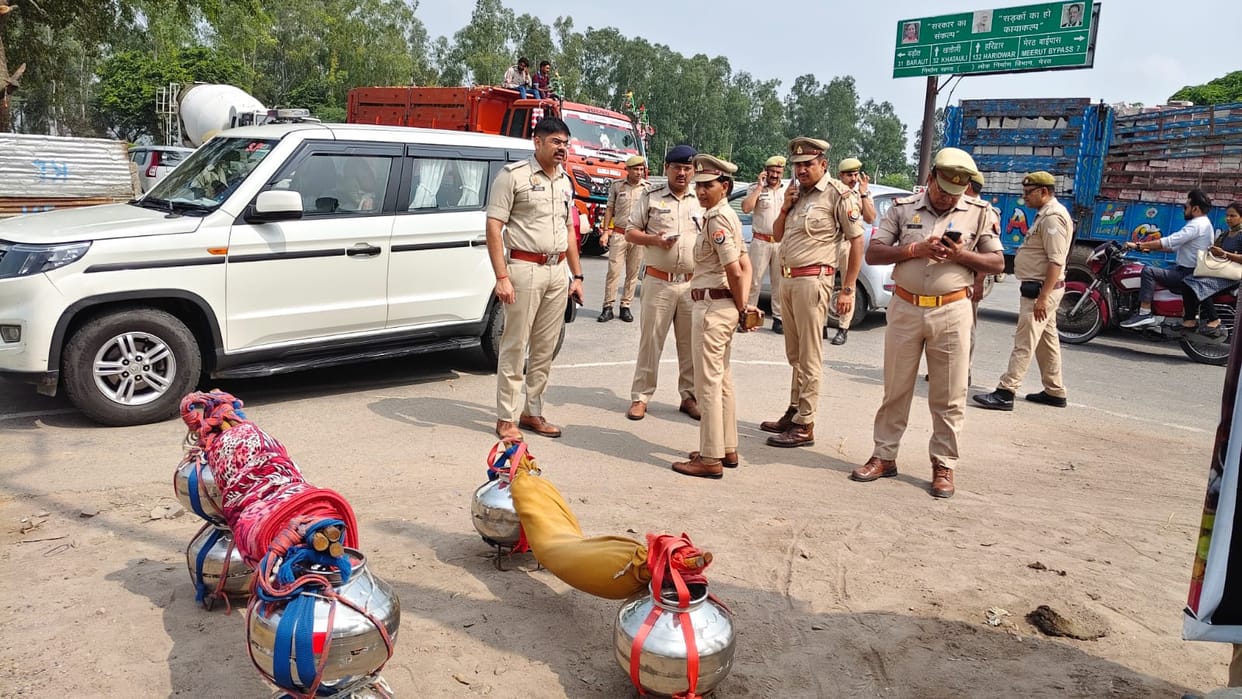Officials inspected the Kanwar route and assessed the security arrangements.