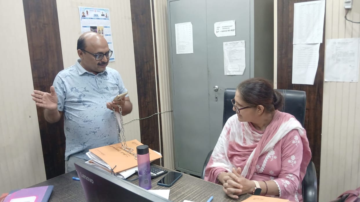 Warning of a lockout issued again if records are not received within three days