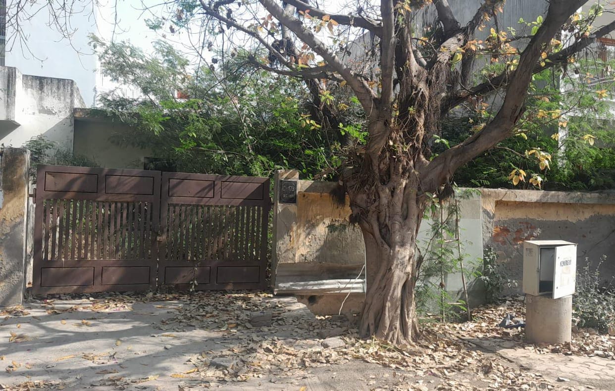 flat transfer issue in noida