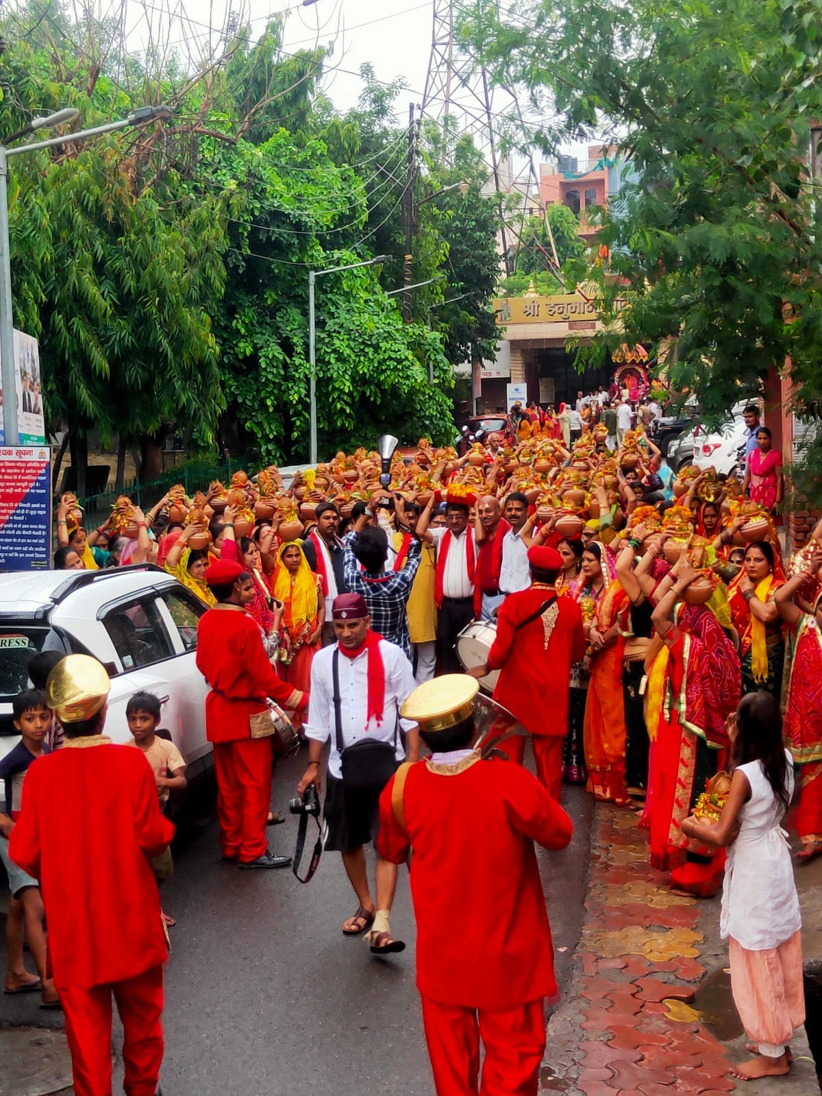 The Kalasha Yatra was held before the Shiva Mahapuran Katha