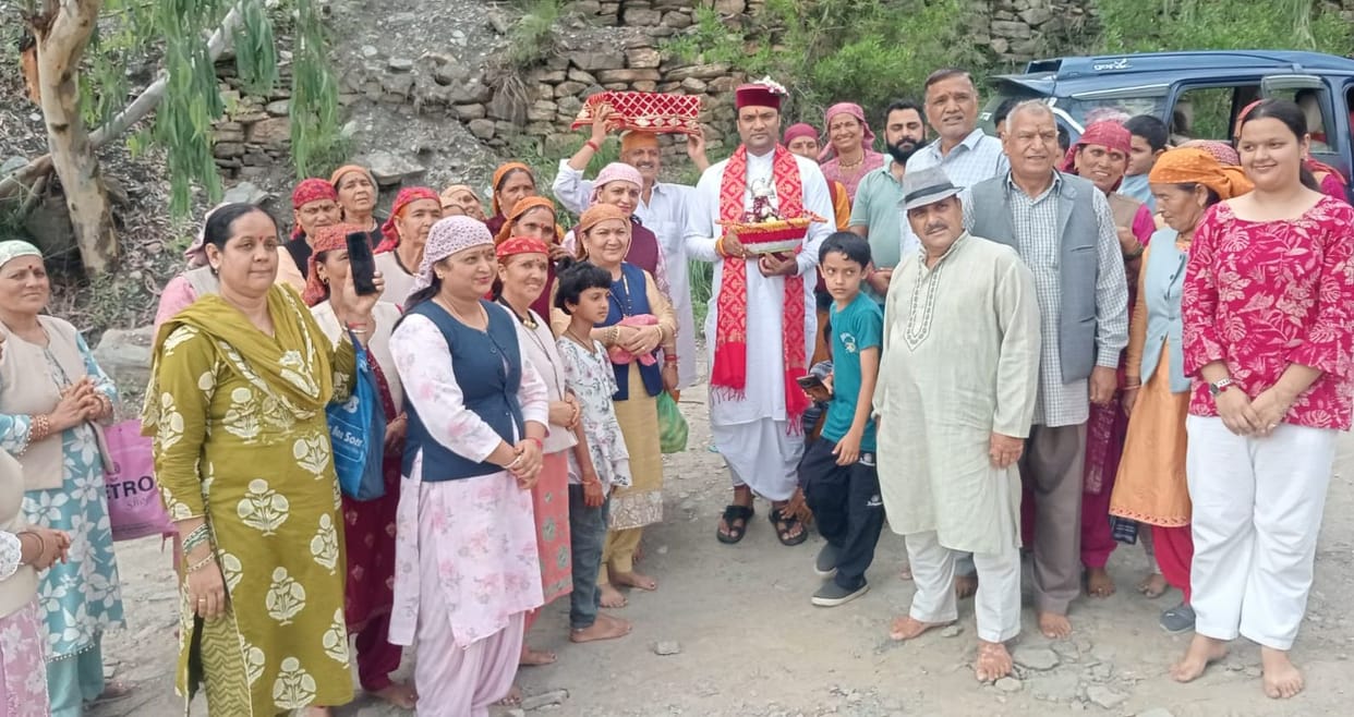 The Shiv Mahapuran Gyan Yagya concluded with the Purnahuti at the Dhankeshwar Mahadev Temple