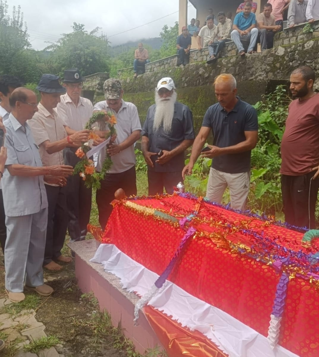 Retired CISF Sub-Inspector Bidden a Final Farewell