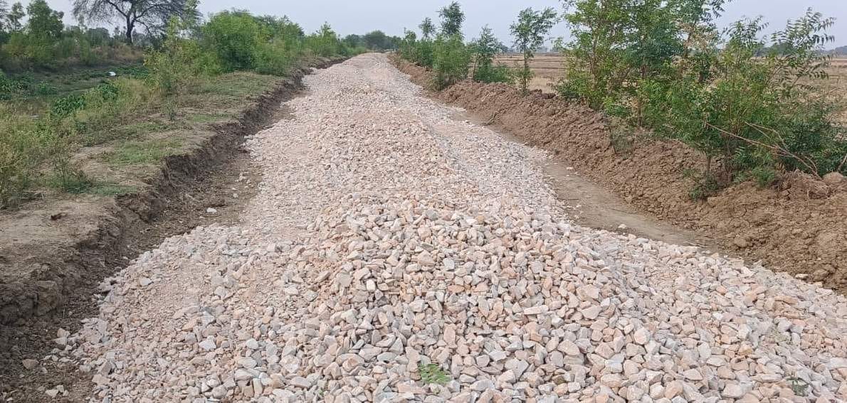 Repair work on 18 damaged roads begins at a cost of 9 crore, MPs had submitted the proposal.