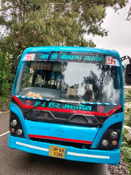 HRTC bus breaks down mid-journey; wheels come to a halt near Charan Khad.