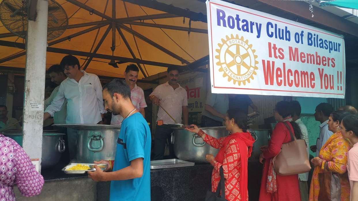 Rotary Club organizes 'Annapurna Langar' at AIIMS.