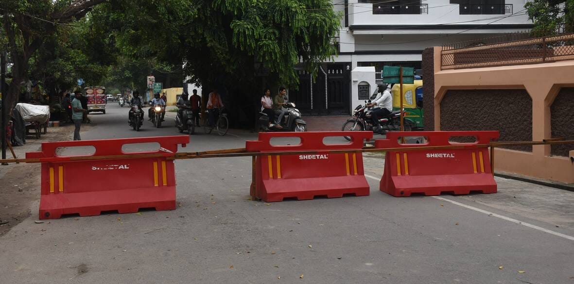 Traffic jam caused by diversion arrangements at the Engineering College intersection.
