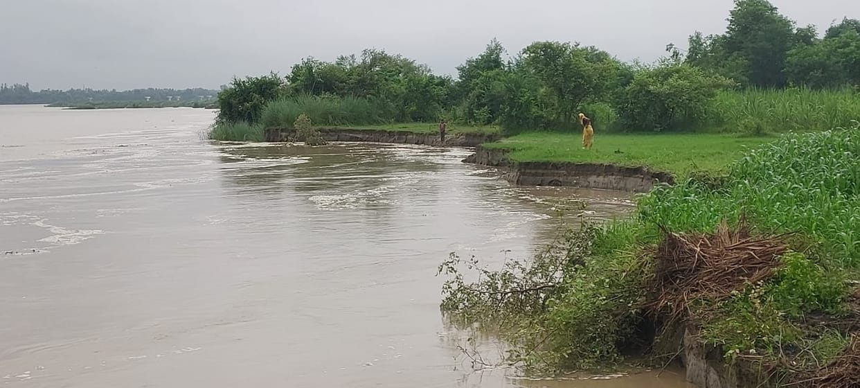 Saryu water level stable