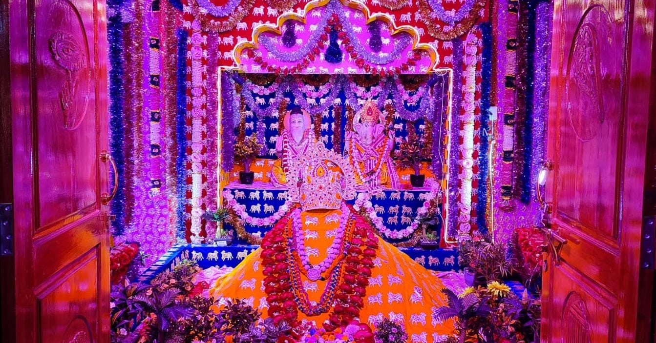 नैमिषारण्य स्थित व्यास गद्दी। संवाद