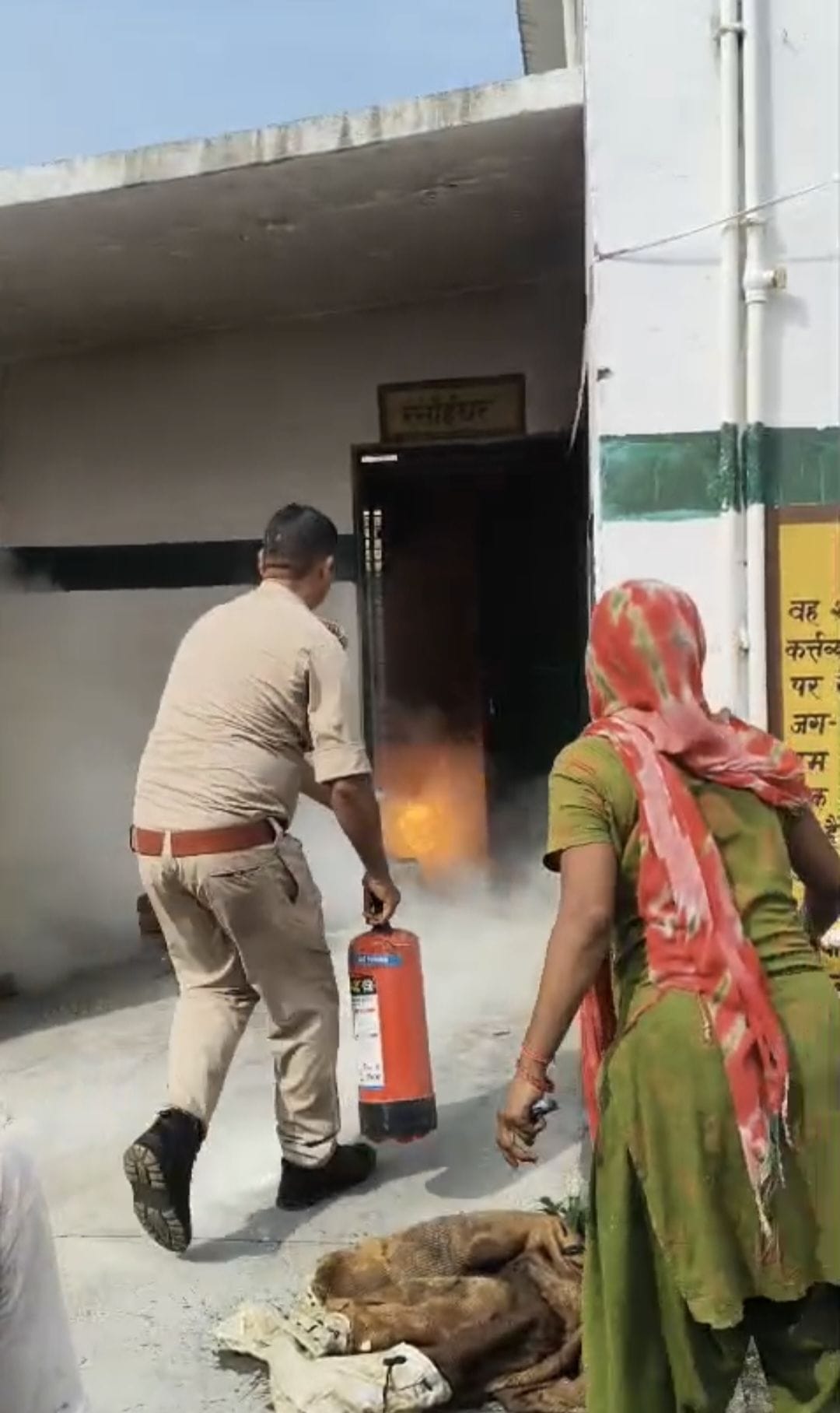 Fire breaks out in the gas cylinder pipe in a government school kitchen.