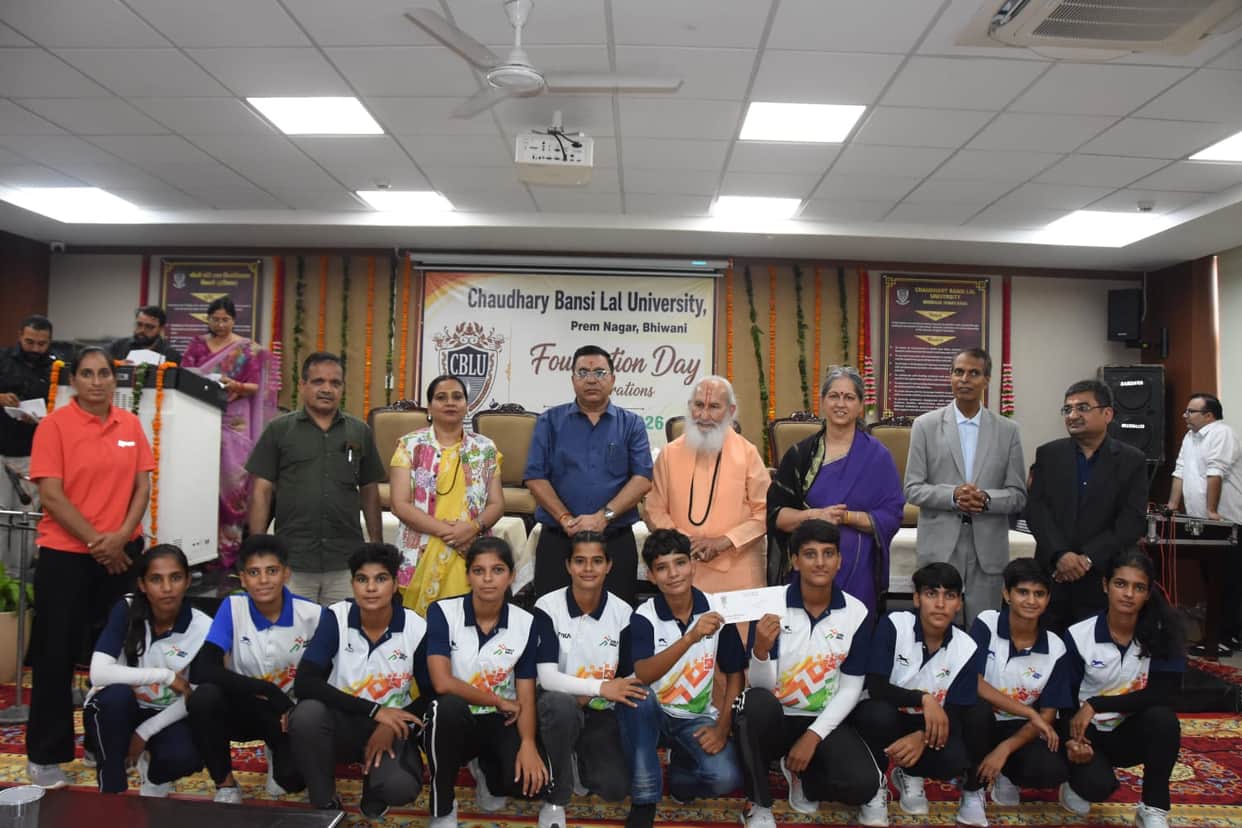 Mothers of sports talents honored with the 'Veer Mata Jijabai Samman' at CBLU.
