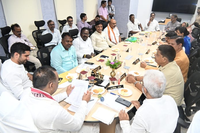 West Bengal's Urban Development Minister studied Kashi's cleanliness model