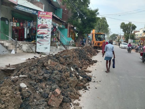Pipeline burst during road widening, water supply disrupted