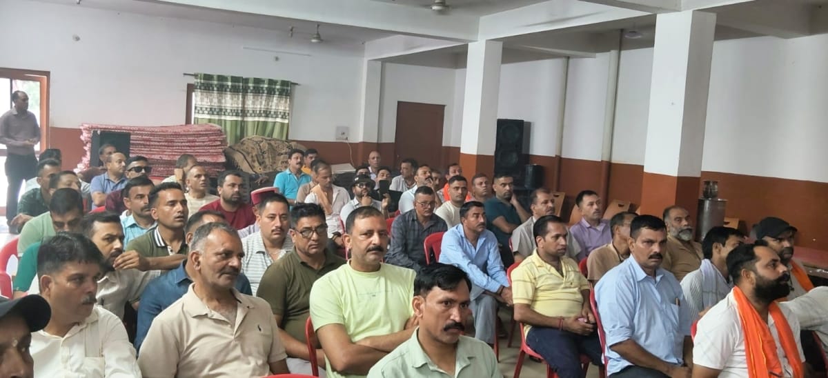 The union will hold a symbolic protest on September 21 against the privatization of HRTC.