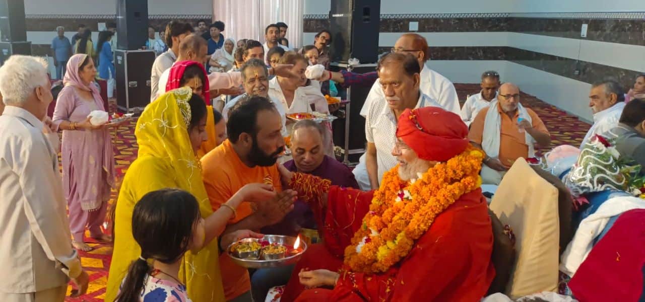 22-गोकर्ण तीर्थ स्थित बाबा लक्ष्मणपुरी डेरे में श्री पंच दशनाम जूना अखाड़ा के उप-आचार्य बाबा कप