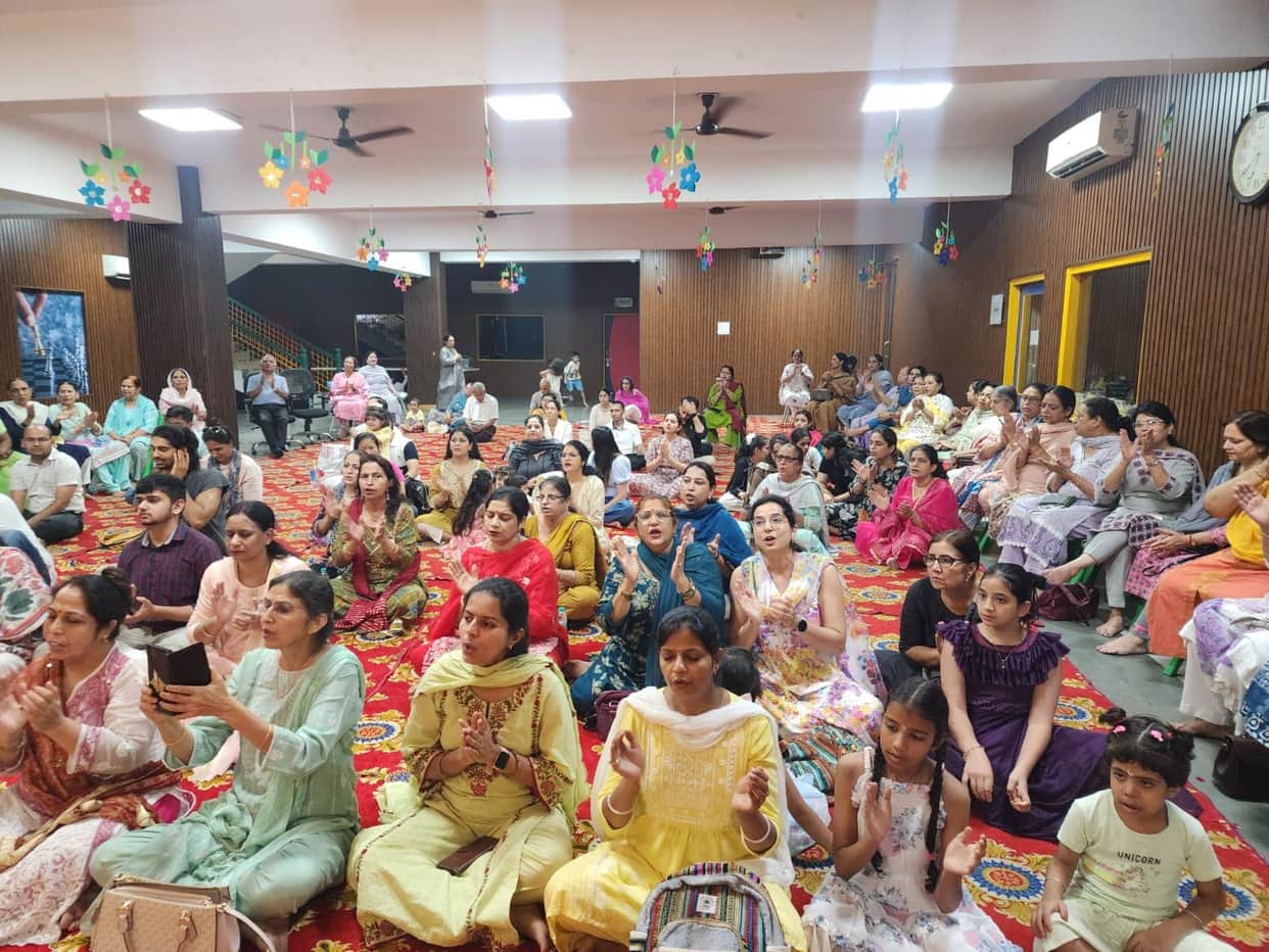 A message was conveyed on Guru Purnima to connect the youth with spirituality.