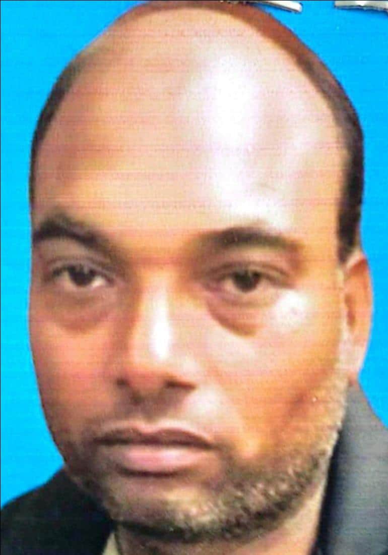 Reward of 25,000 each announced for two absconding accused in the Babhani robbery case.