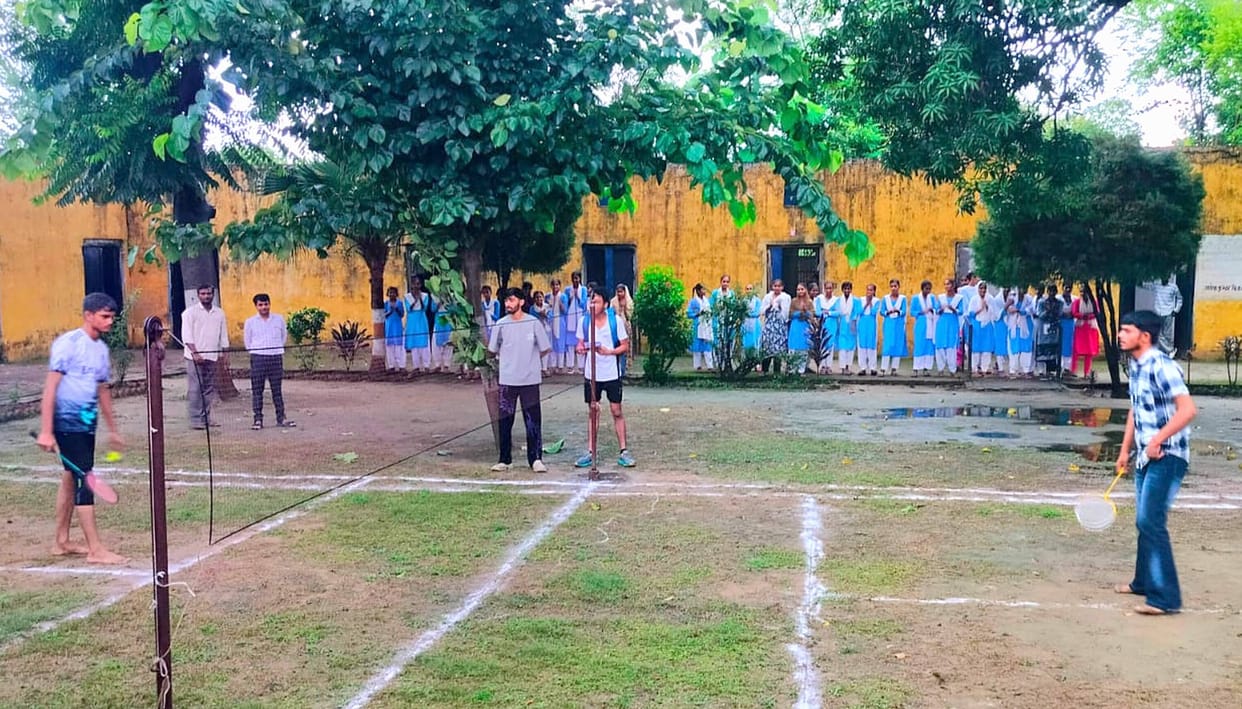 Maharshi Dayanand Inter College Dominates Badminton Competition