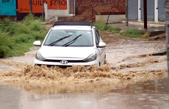 Heavy rains lashed the city, turning the city roads into ponds.