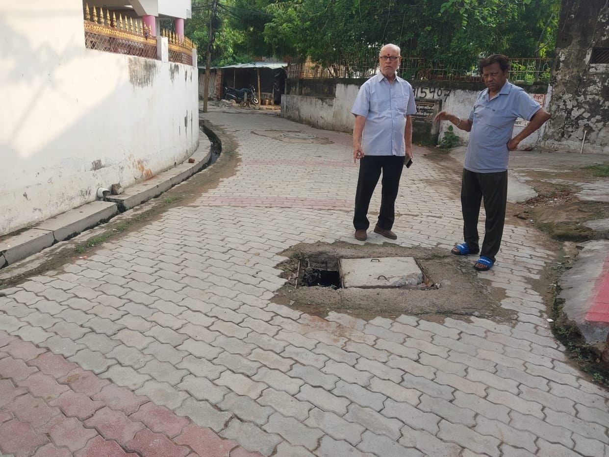 Residents of Zafarkheda in Krishnanagar troubled by dilapidated roads and waterlogging.