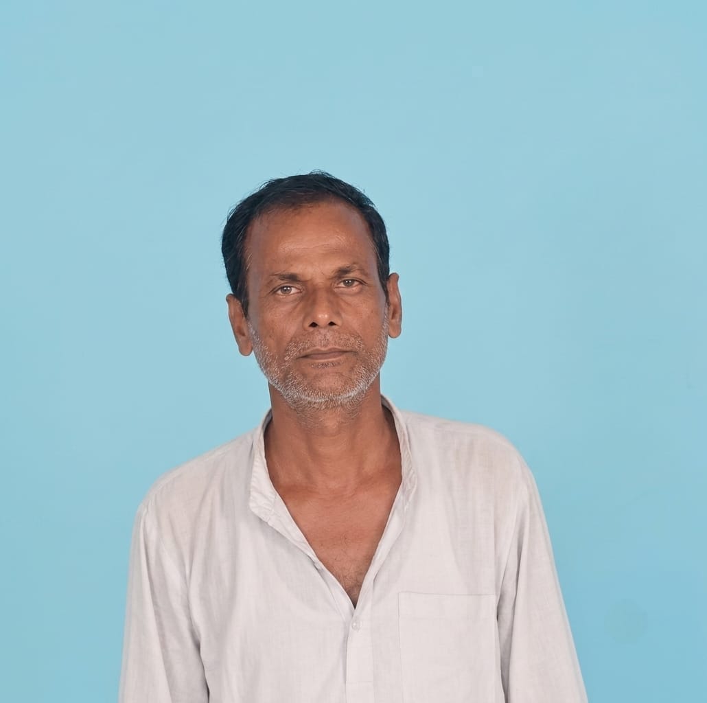 Body of State Information Commissioner's nephew found by the roadside.