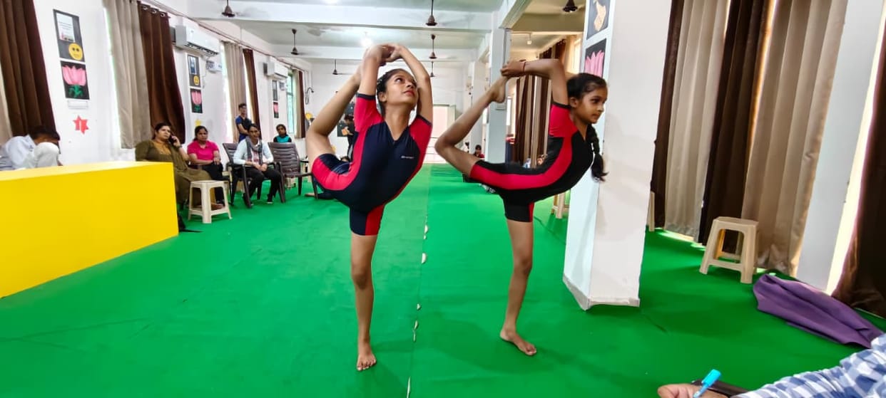 Players displayed their prowess in volleyball, yoga, and archery.