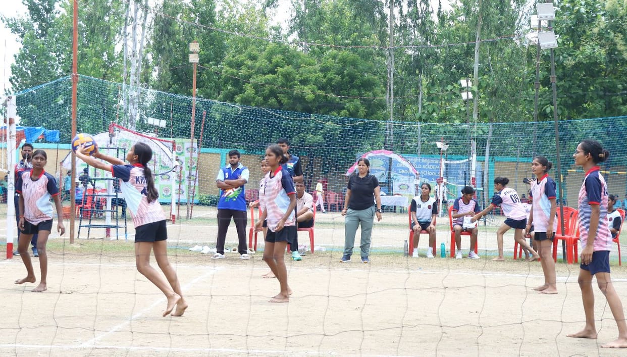 Yash Vidya Mandir defeated CMKP UP Sainik School in the Under-19 category