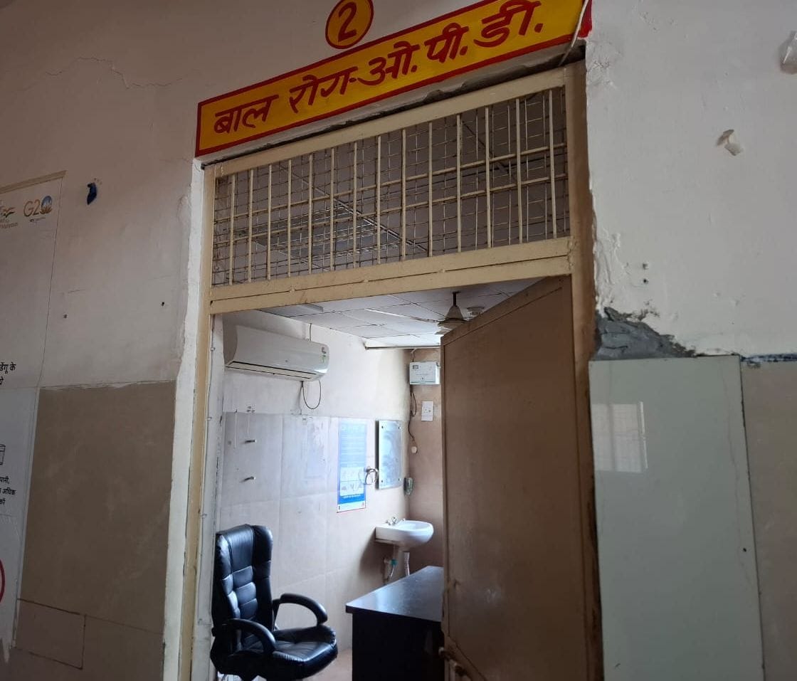 Doctors left the women's hospital early; patients were left stranded.