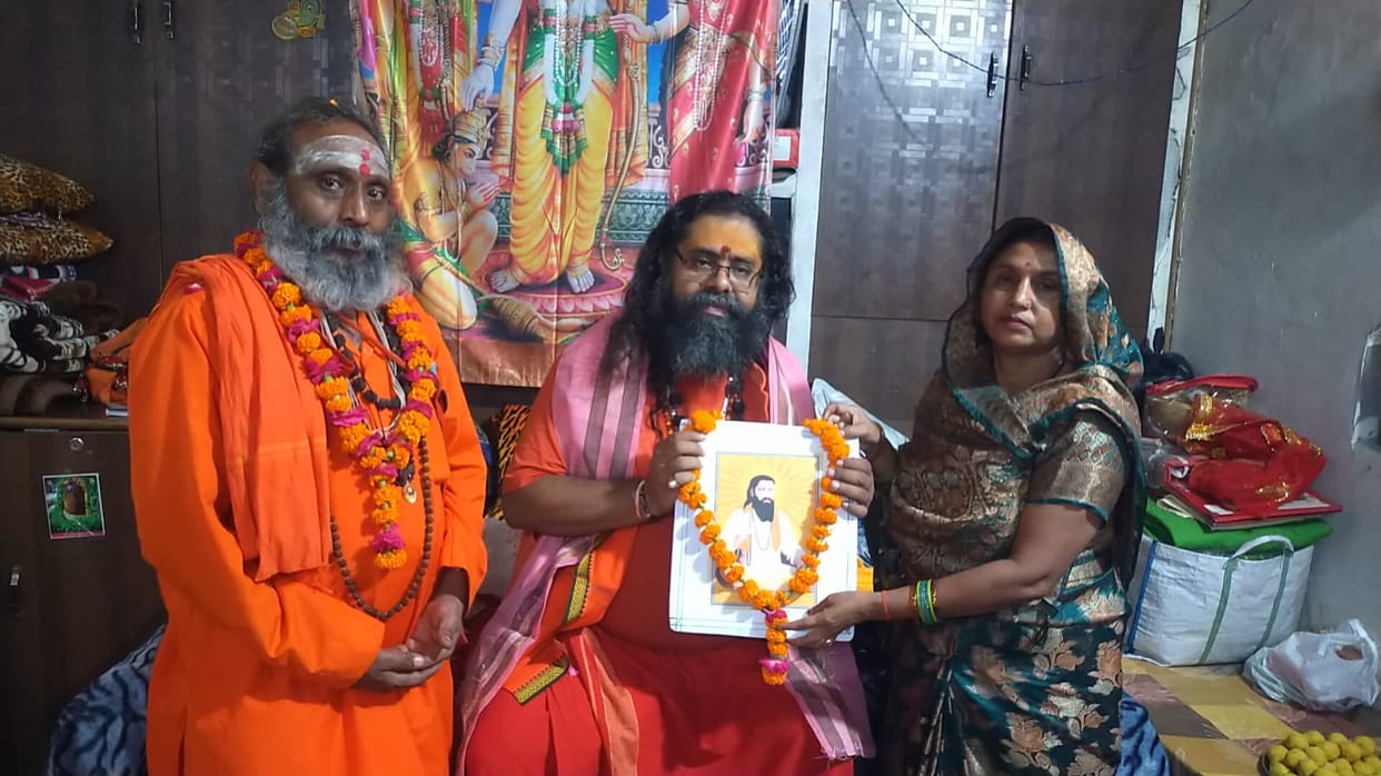 Crowds of devotees at temples on Guru Purnima.