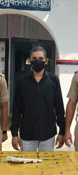 Veerpal, a rape accused carrying a reward of 25,000, arrested.
