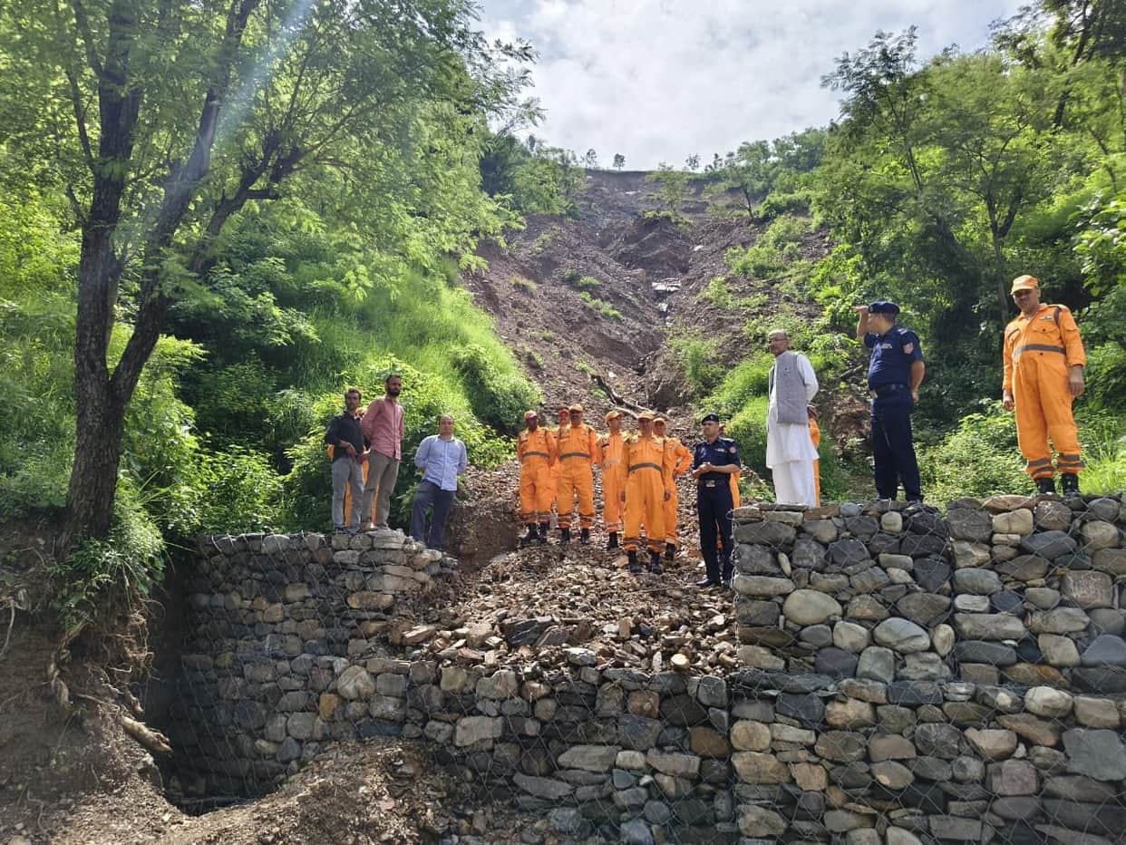 ndrf team in khalakayar